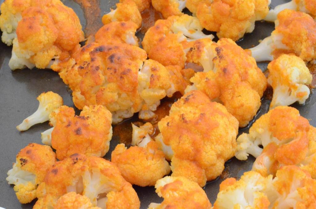 baked buffalo cauliflower 