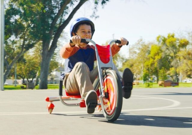 Razor FlashRider 360 Caster Trike