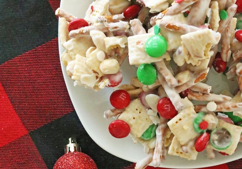 christmas snack mix with m&ms