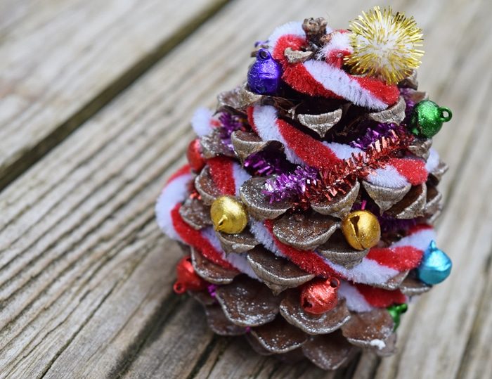 pinecone Christmas ornament 