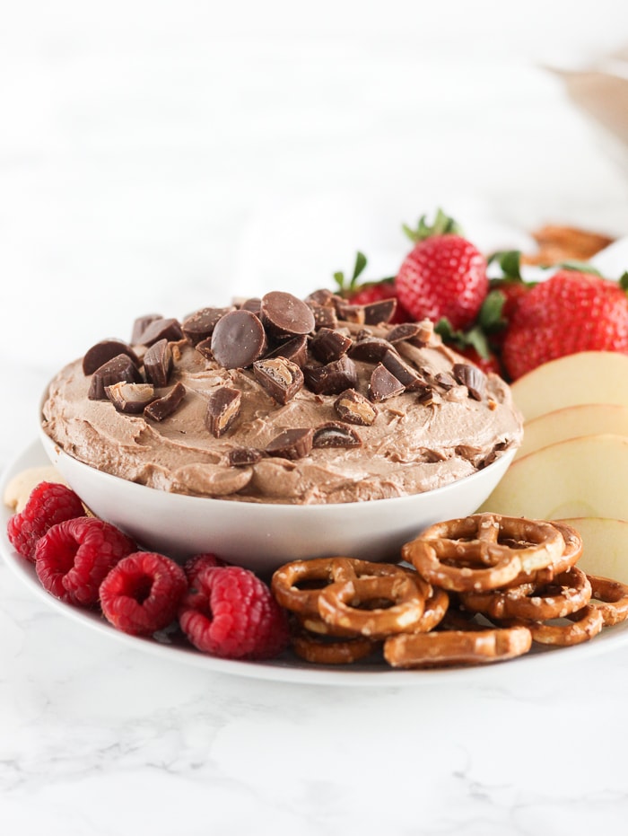 healthy-peanut-butter-cup-cheesecake-dip-3