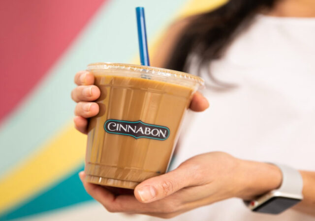 free cinnabon 16oz cold brew coffee (2)