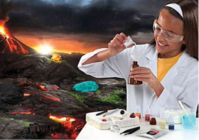 Discovery Kids Ultimate Science Experiment Kit on Sale