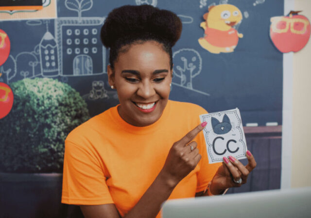 Here Is How to Get Paid To Teach English Online with VIPKID (1)