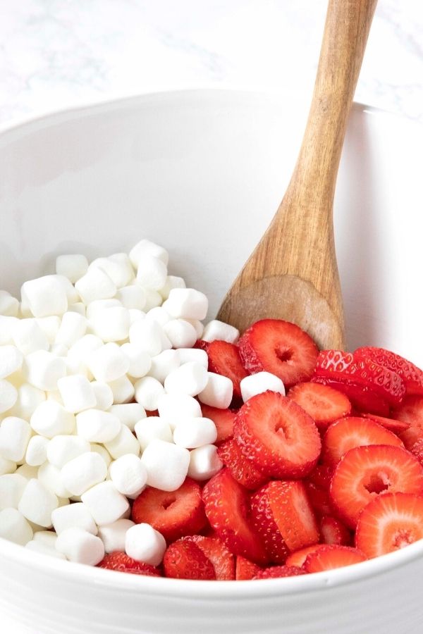 strawberry dessert salad
