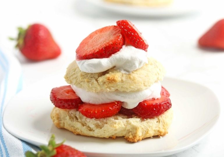 strawberry summer dessert