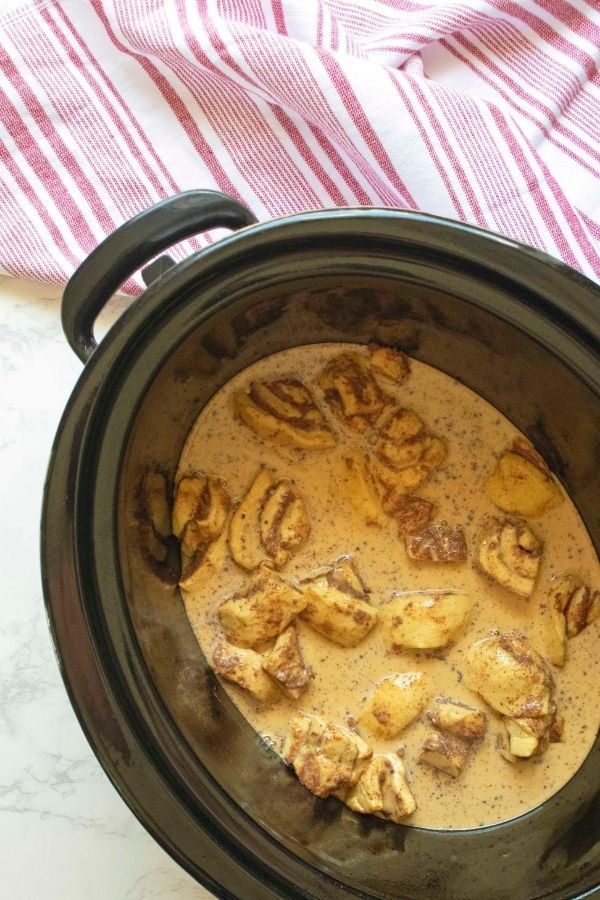 cinnamon roll mixture in crockpot 