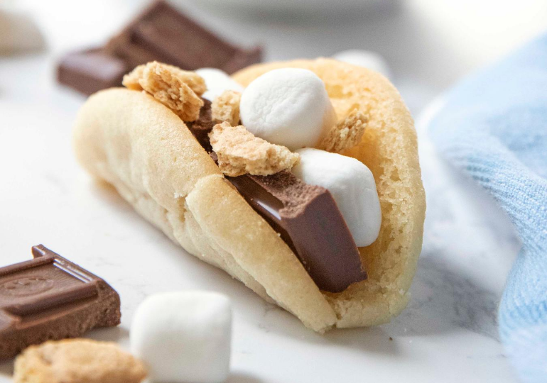 smores dessert on a marble table