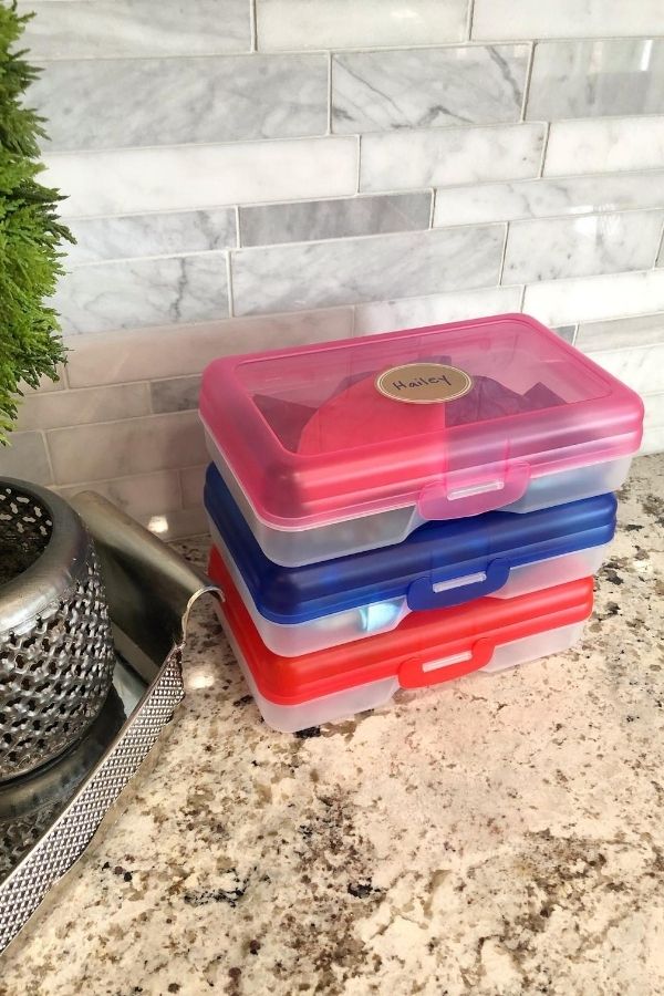 how to store face masks for school