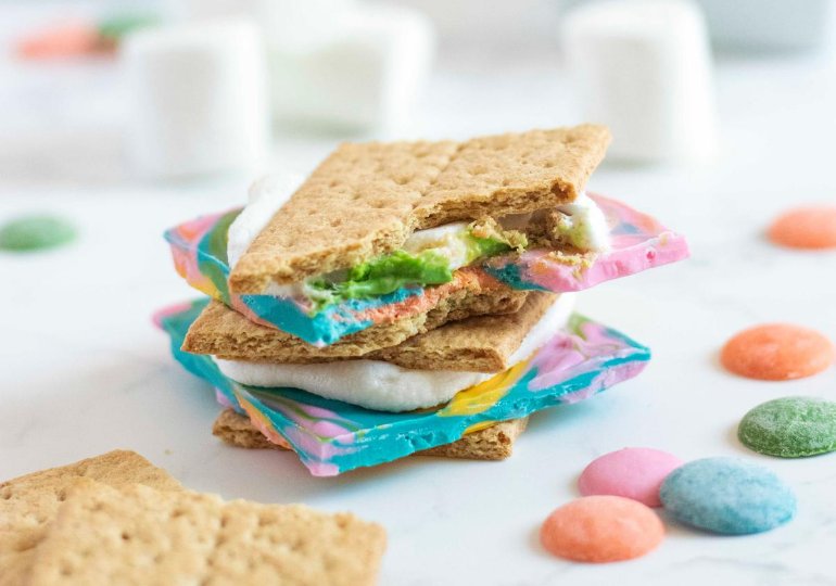 microwave colored s'mores