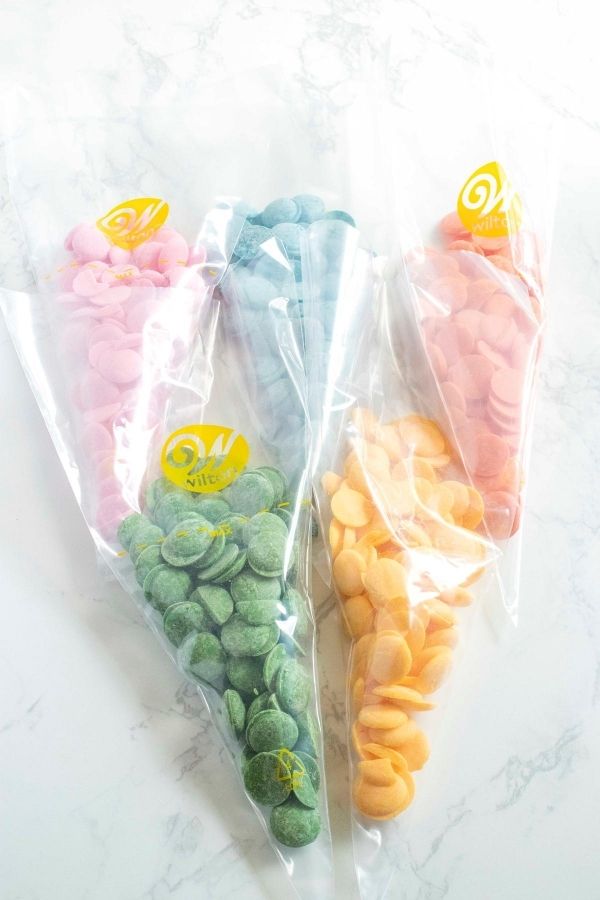 candy melts in pastry bags 