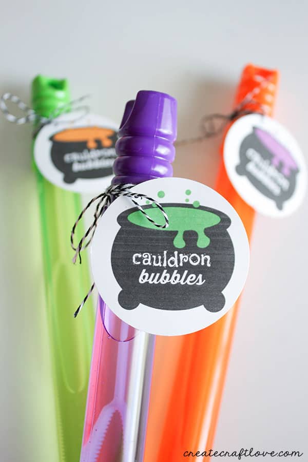 Halloween printable with bubble wands 