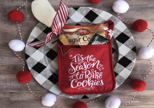 Holiday Pot Holders (2)