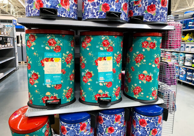 Pioneer Woman Trash can