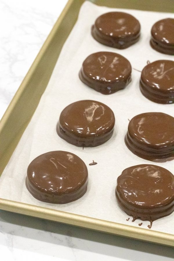 oreos dipped in chocolate