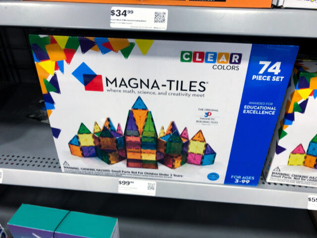 magna-tiles