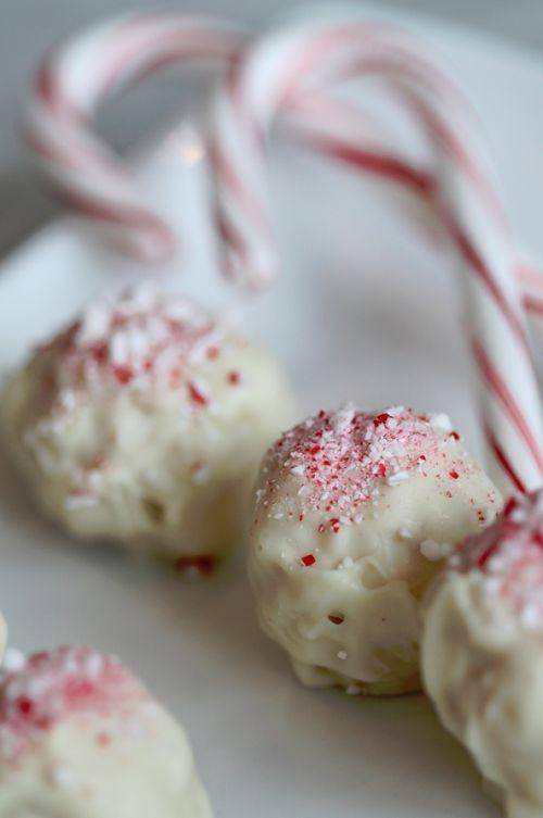peppermint rice krispie balls 