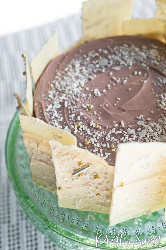 champagne cake with white chocolate