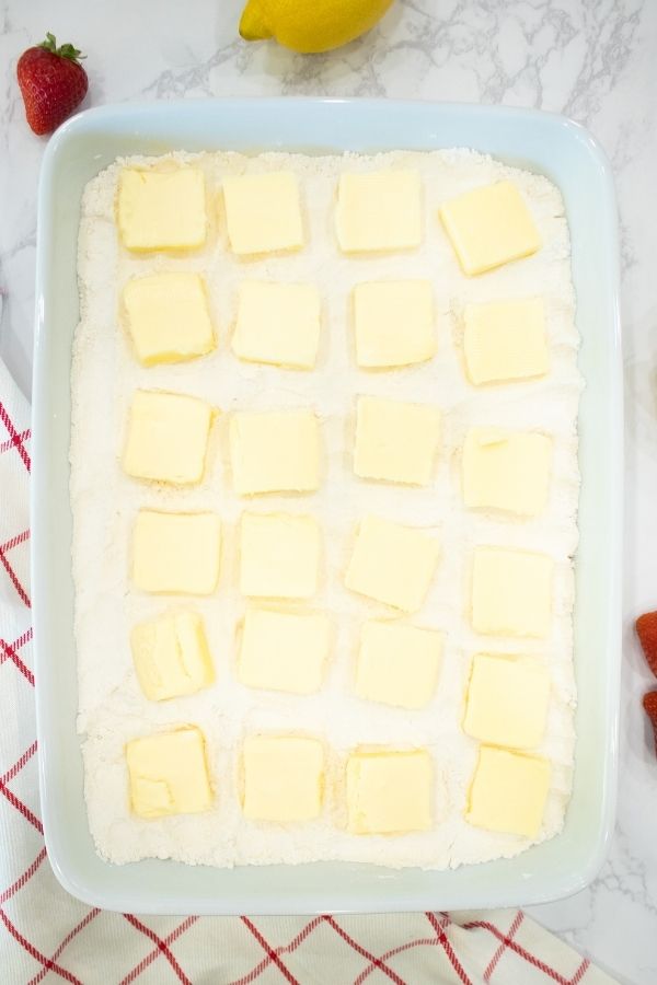 how to make a dump cake