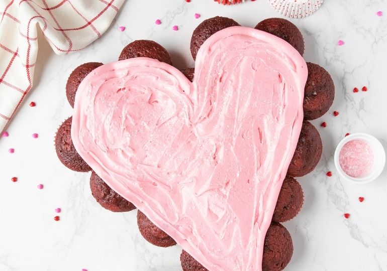 cucpcake heart cake