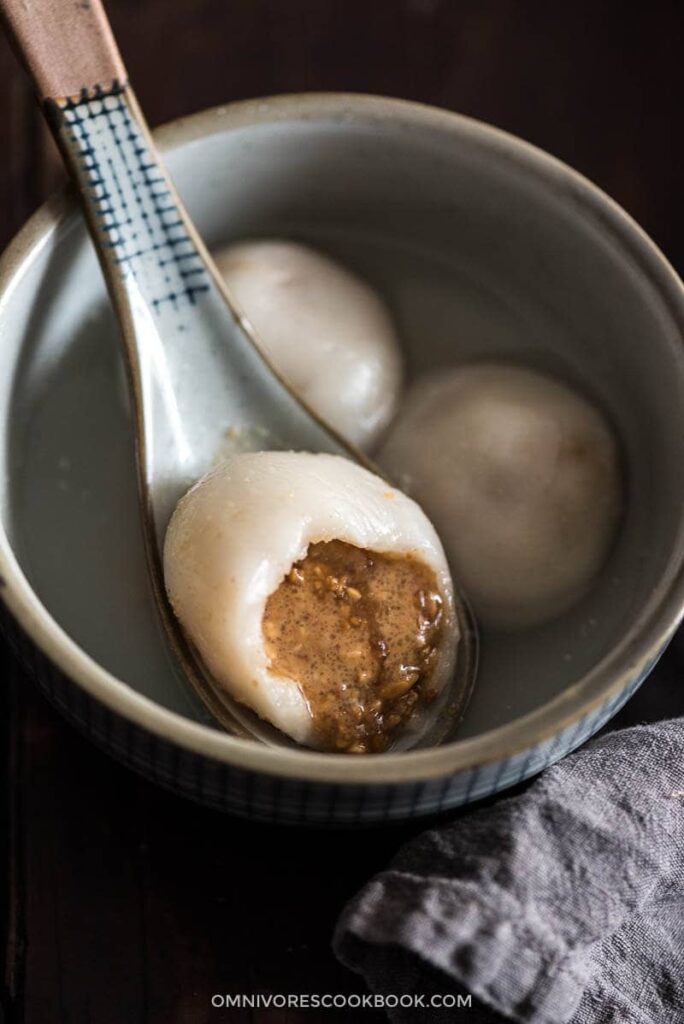 peanut butter sweet rice balls 