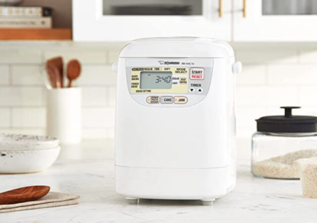 Amazon Bread Makers on Sale