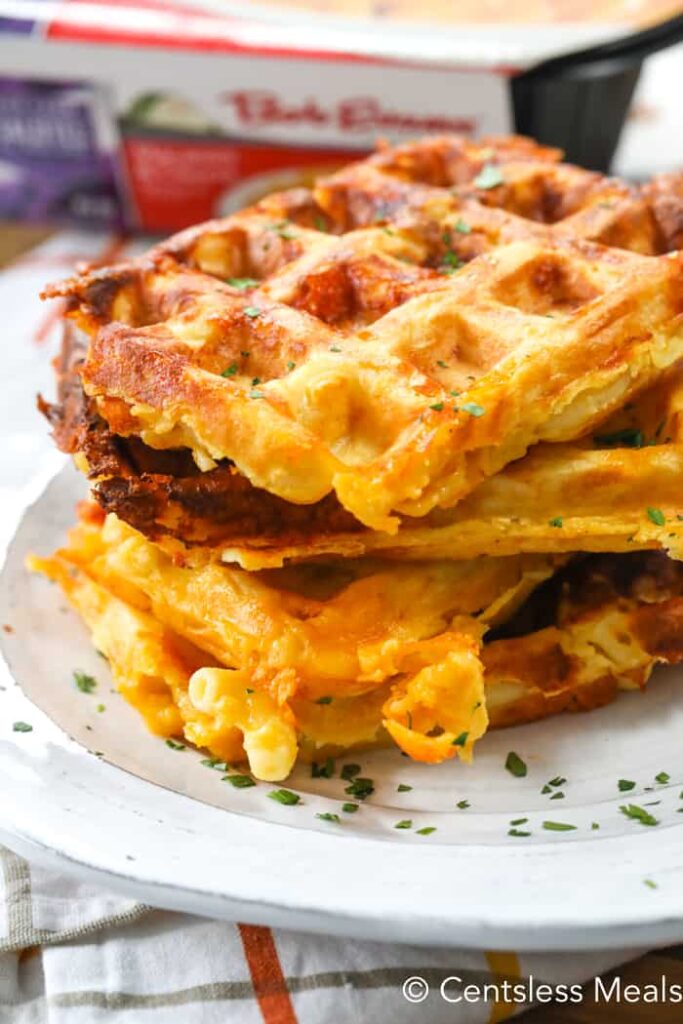 mac and cheese waffles 