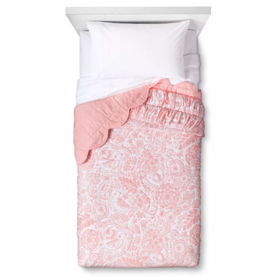Pillowfort Bedding on Sale - quilt
