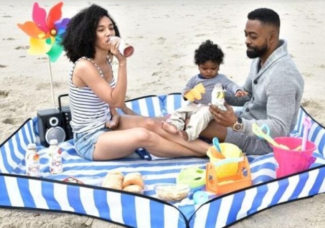 Sandy Bumz Beach Play Mat - family on play mat