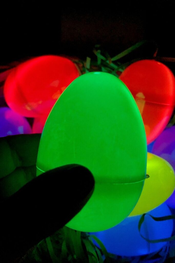 Check out this glow in the dark Easter egg hunt for kids and adults. Glow in the dark eggs that are fun to search for outside and indoors. #passion4savings #glowinthedark #easter #easteregg #egghunt #Easter egg hunt