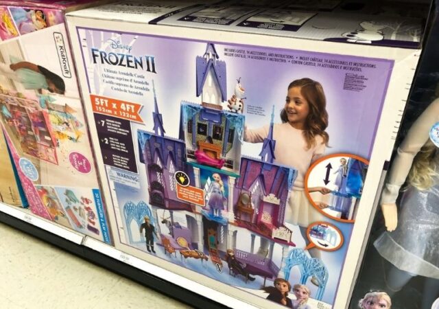 Frozen Arendelle Castle