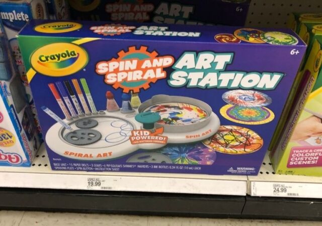 Crayola Spin & Spiral Art Station Activity Kit - art station in store