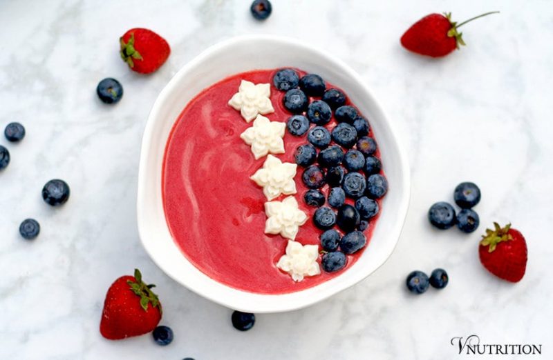 red white and blue smoothie bowl 