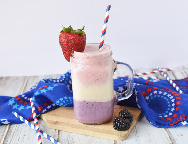 layered smoothie drink 