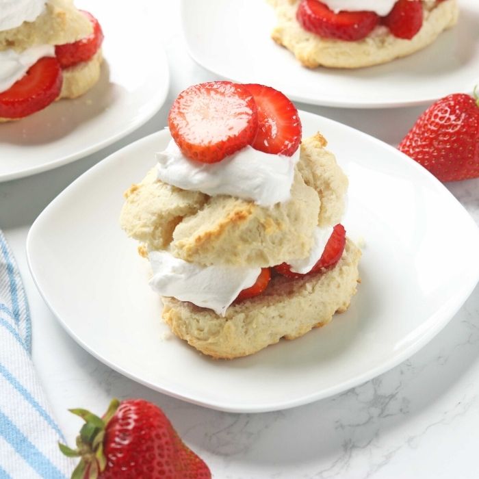 biscquick strawberry shortcake on plate 
