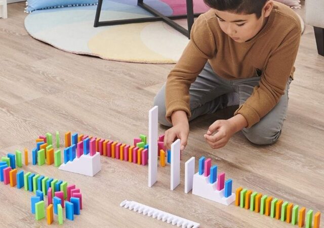 Spin Master Domino Creations Set on Sale