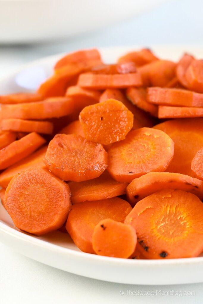 bowl full of carrots 