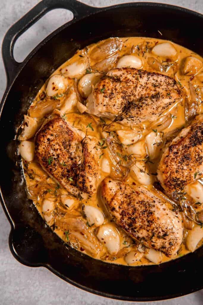 chicken in cast iron skillet