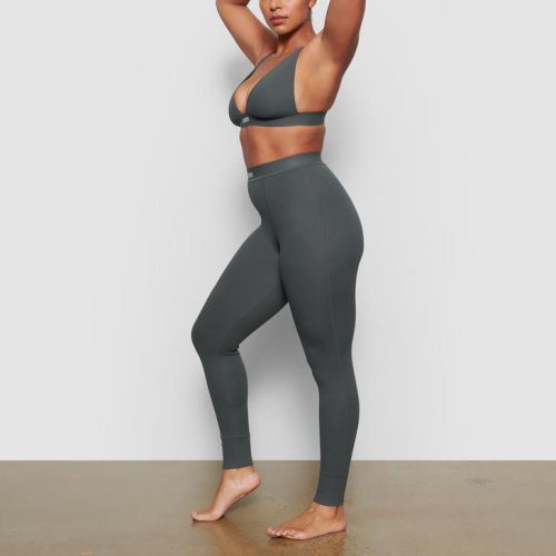 SKIMS Shapewear on Sale (4)