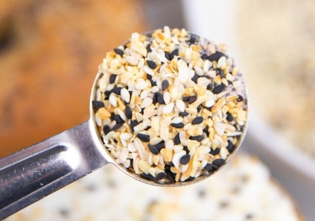 bagel seasoning in measuring spoon