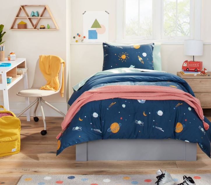 pillowfort comforters