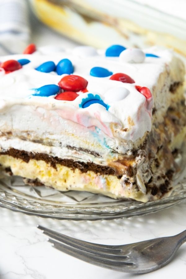 Easy Ice Cream Sandwiches Cake - Sprinkle Bakes