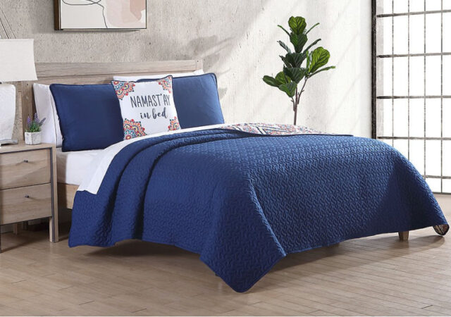 4-Piece Quilt Sets (4)