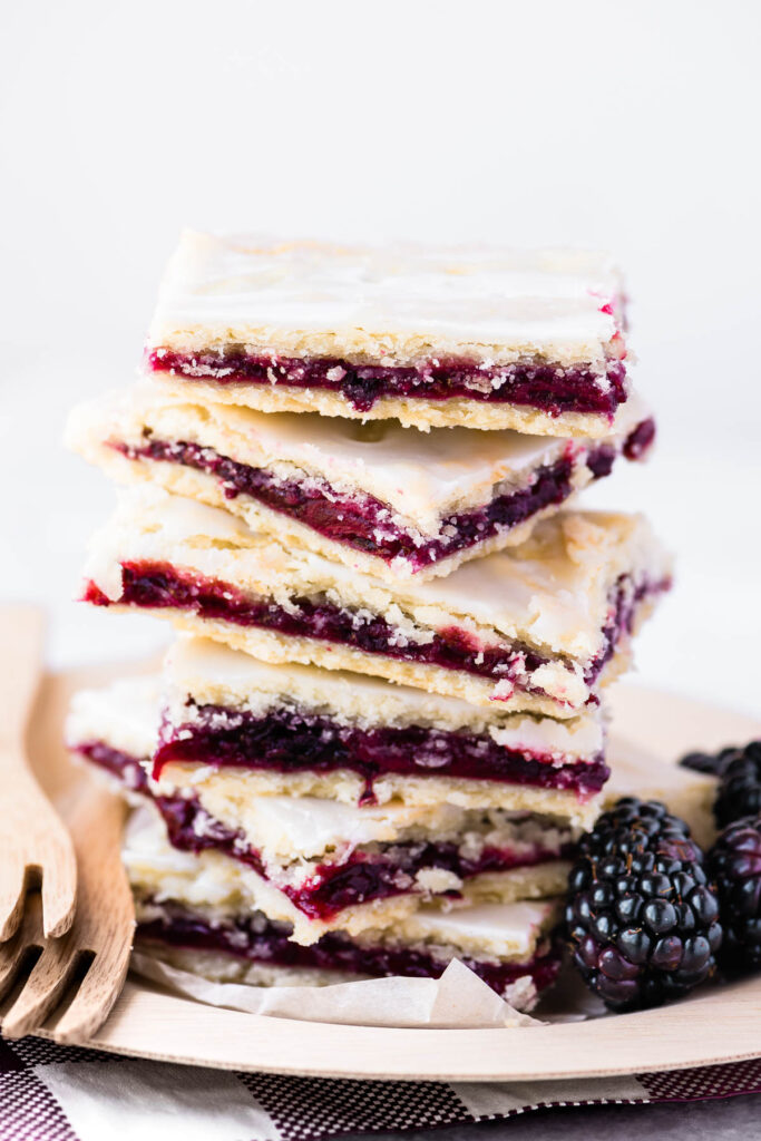 fruity blackberry sliced bars