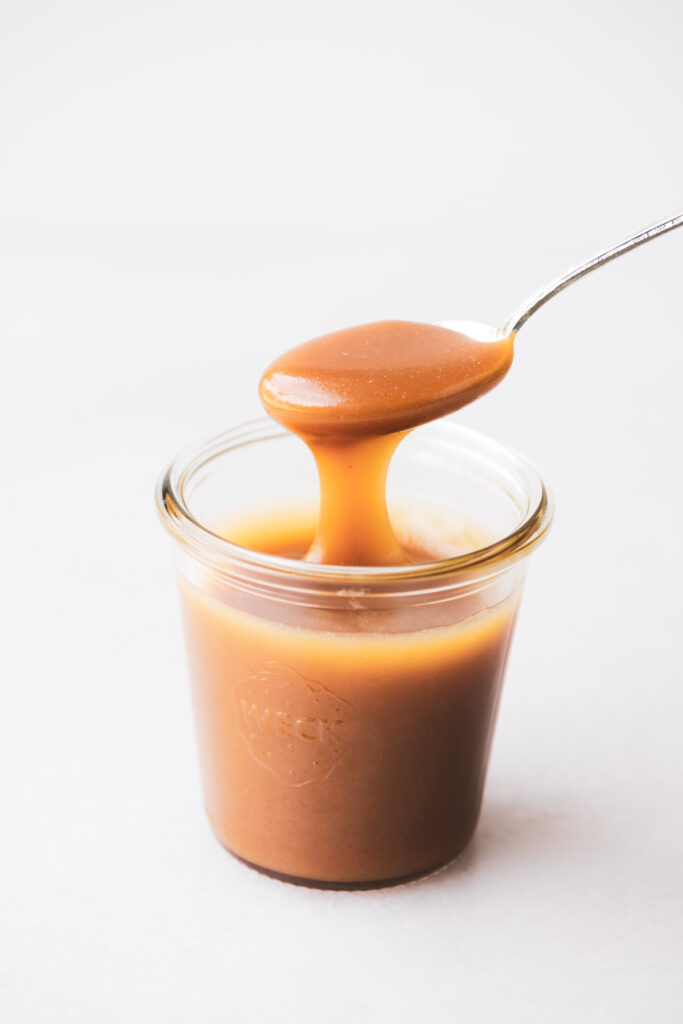 maple caramel sauce in a spoon 