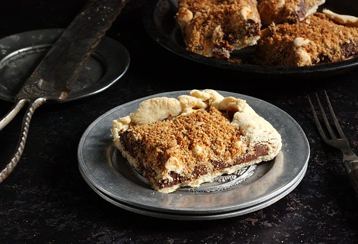 smores sliced pie that is a slab pie