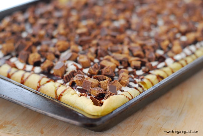 baking sheet with eclair dessert
