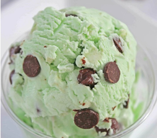 mint chocoalte chip ice cream 