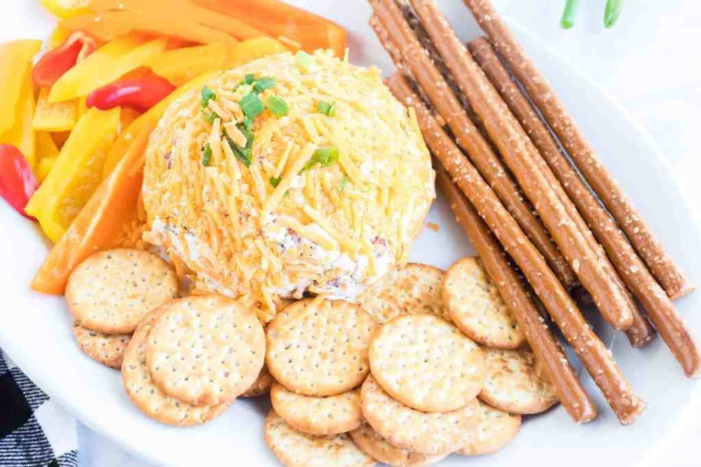 easy cheese coated cheese ball