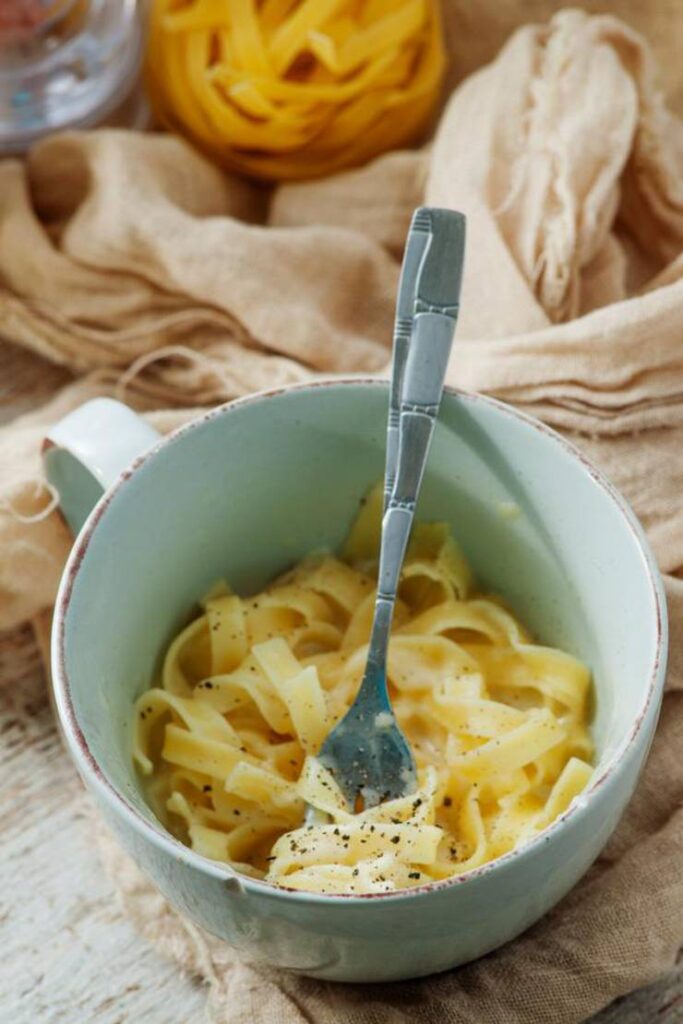 fettuccine pasta with fork 